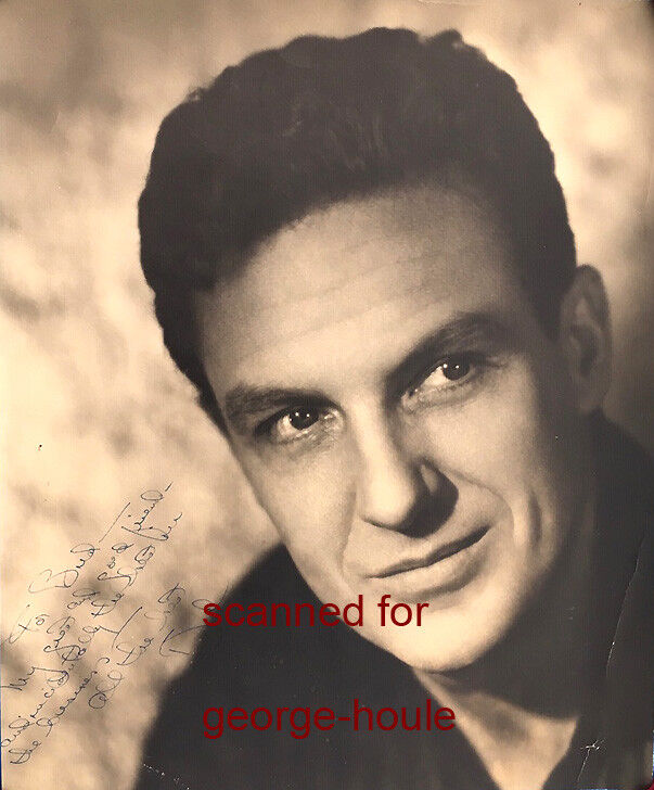 ROBERT STACK - PHOTOGRAPH - SIGNED -  - ELIOT NESS - UNTOUCHABLES