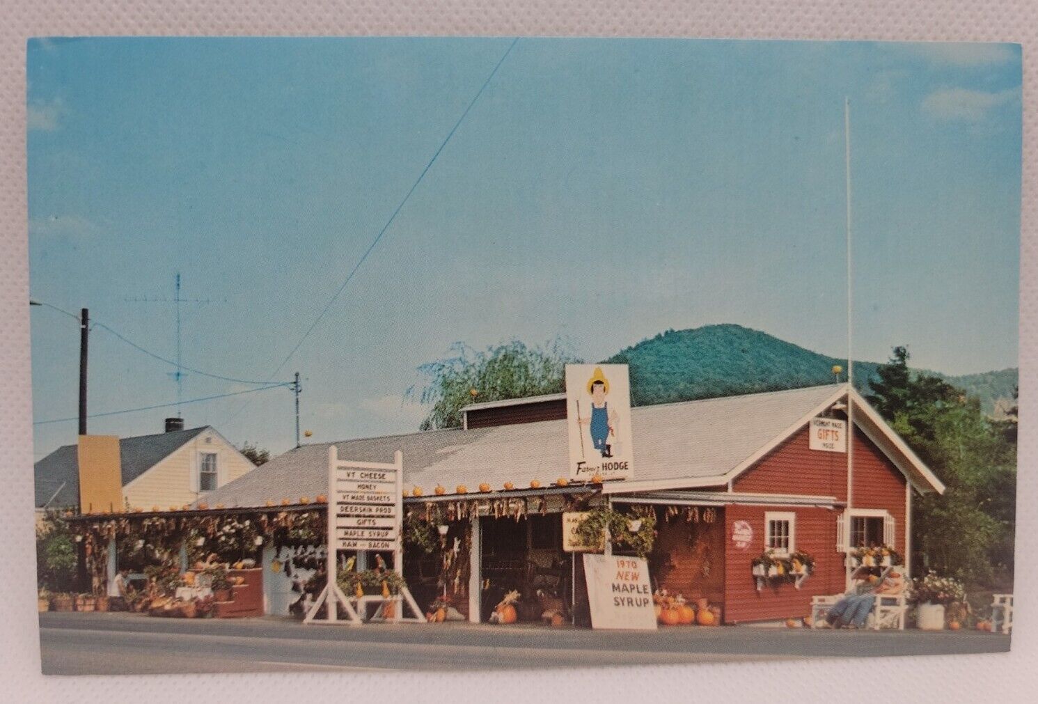 Vintage Postcard Farmer Hodge\'s Roadside Stand Fairlee Vermont Lake Morey