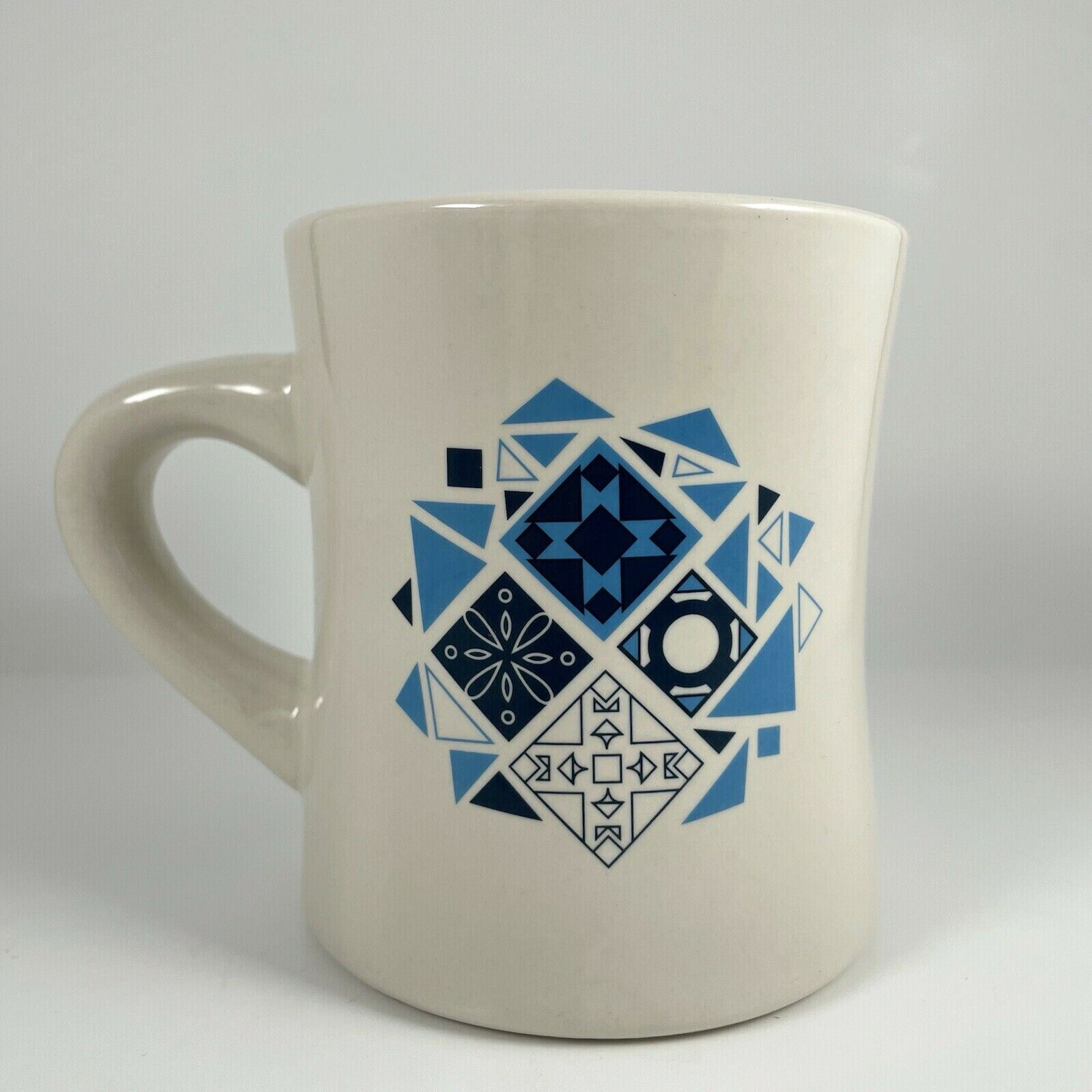 INTELLIGENTSIA Holiday Coffee Mug Diner Style Blue Snowflake 12 oz Westford EUC