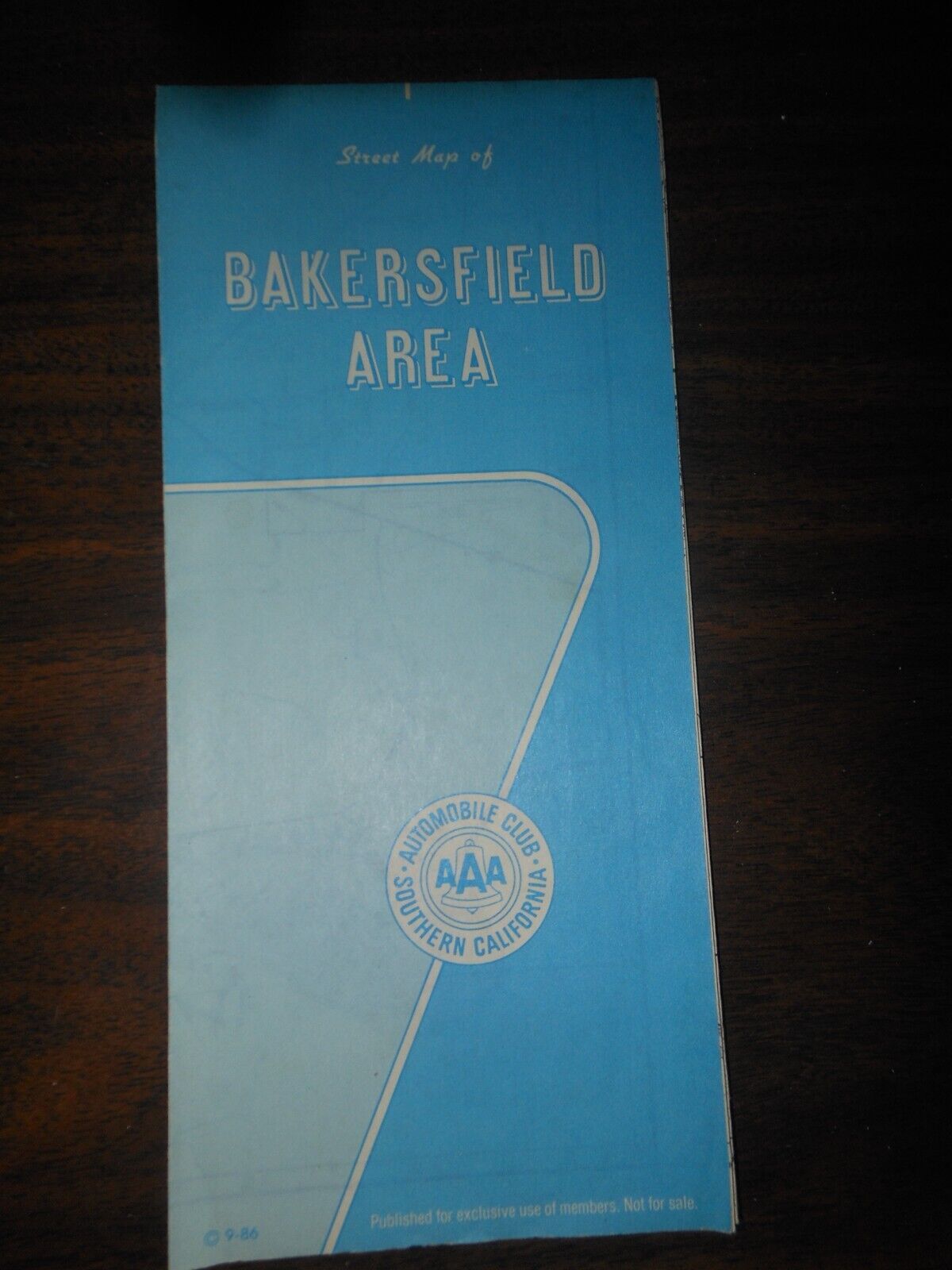 AAA MAP BAKERSFIELD SEP 1986  VERY GOOD CONDITION 