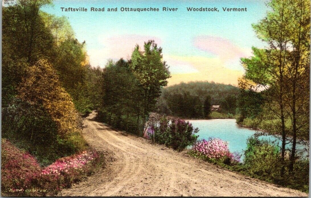 Vintage Vermont Postcard - Woodstock - Taftsville Road and Ottauquechee River