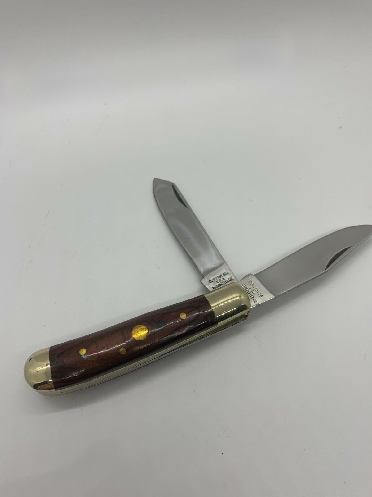 SCOTT CUTLERY WOODEN HANDLED 2-BLADED TRAPPER FOLDING KNIFE - S1001