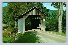Waitsfield VT-Vermont, Old Wooden Covered Bridge, Vintage Postcard picture