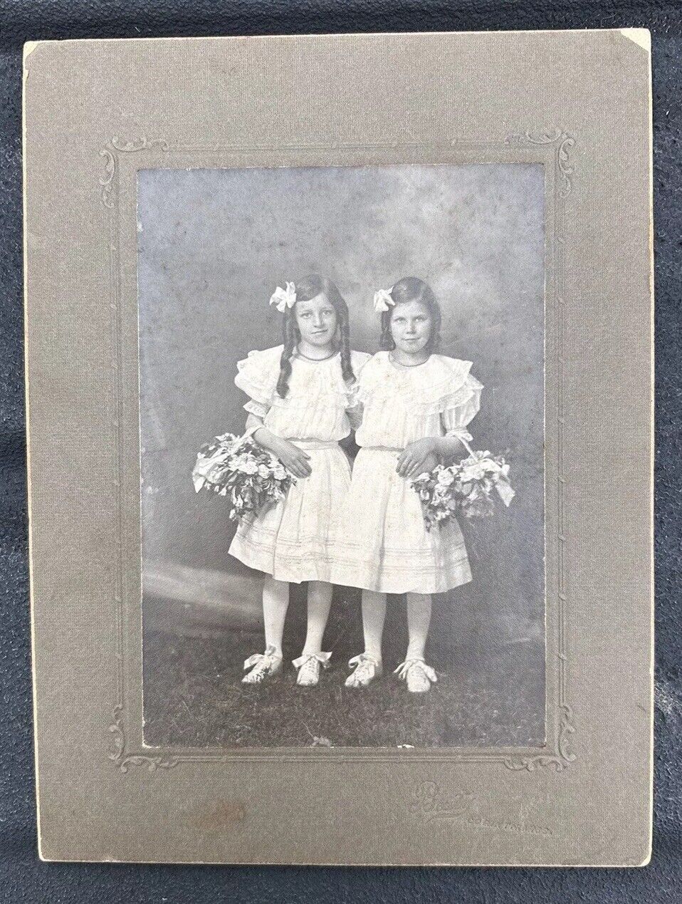 Antique cabinet card photo - 2 Sisters - Corinth, Mississippi