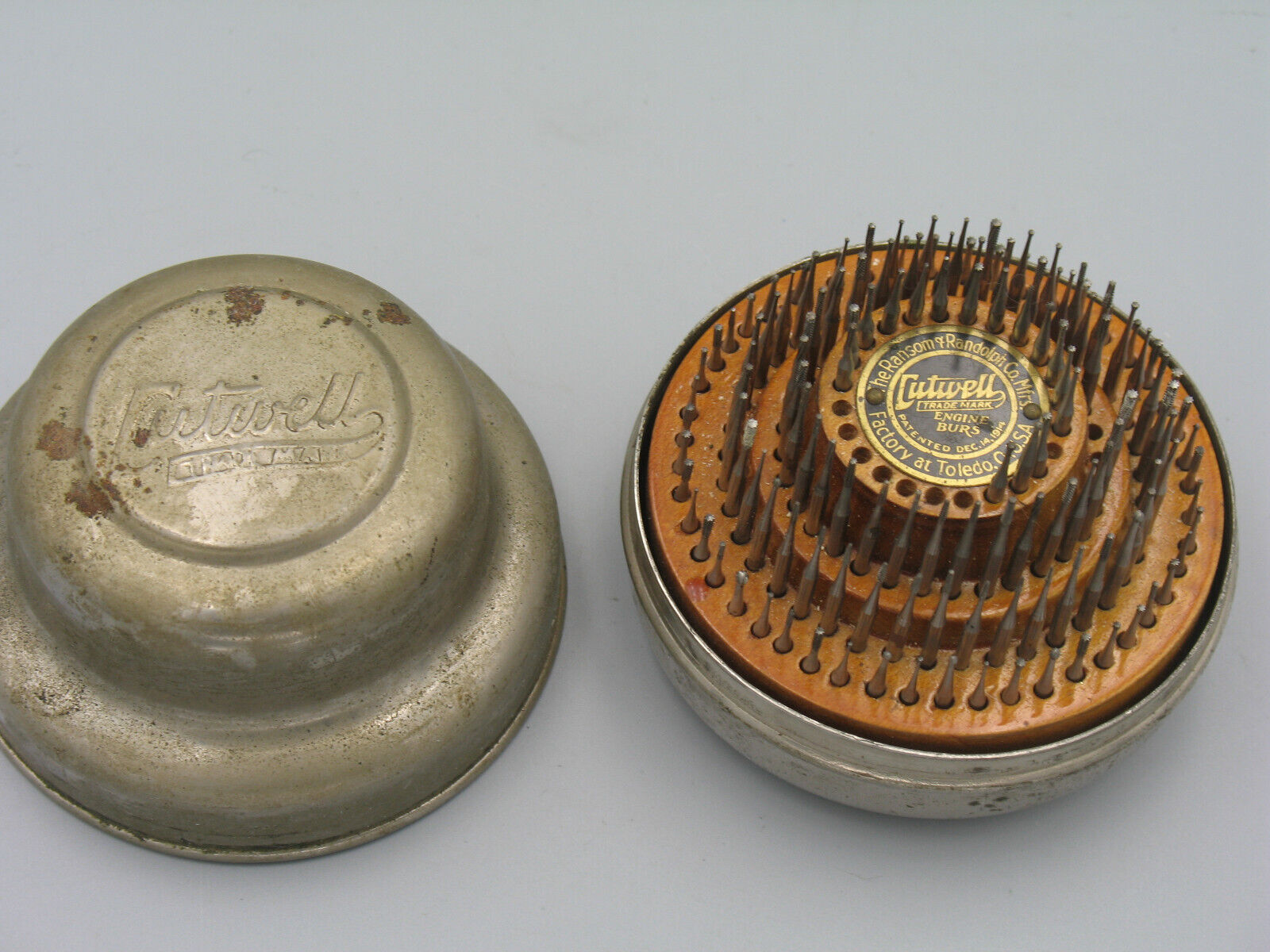 Cutwell Ransom Randolph Dental Engine Burs in Revolving Antique Case Metal