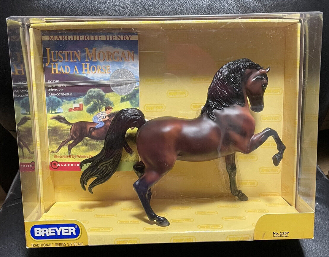 Breyer Horse JUSTIN MORGAN W/BOOK #1257 Traditional Series 1:9 Scale