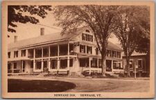 Newfane, Vermont Postcard NEWFANE INN - Hotel Building / Street View - Unused picture