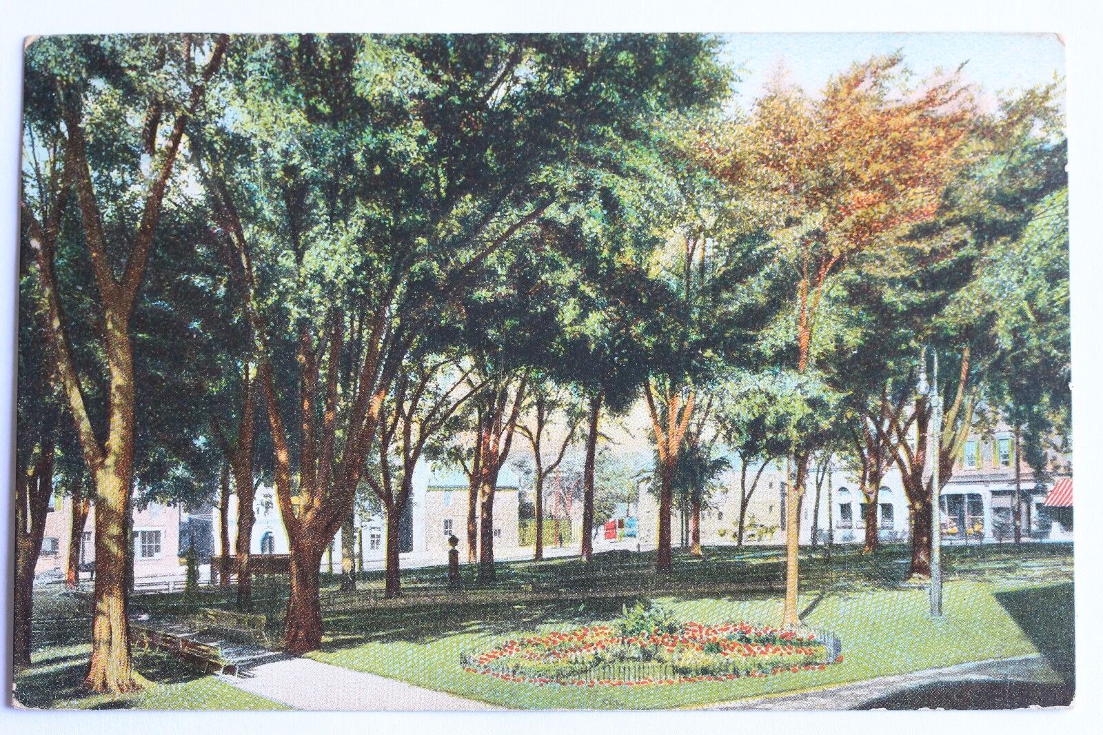 Old postcard CITY HALL PARK, BURLINGTON, VT, 1907