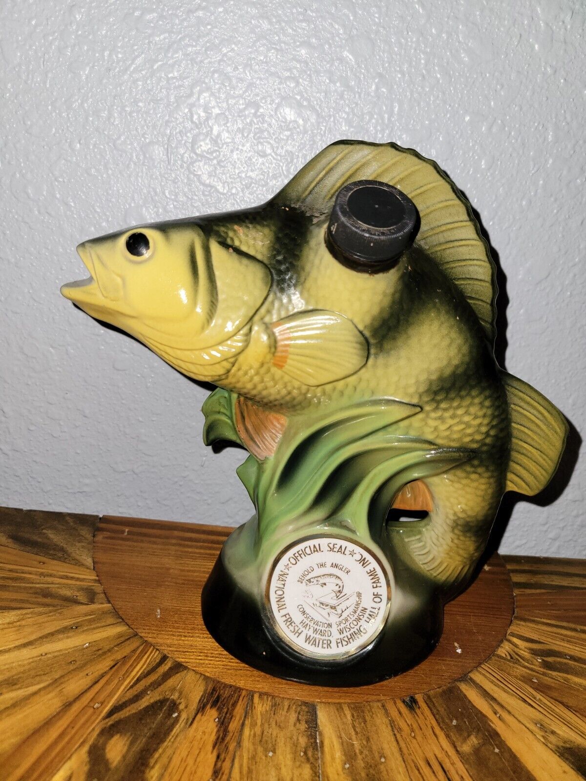 VTG 1980 Jim Beam Fresh Water Fishing Hall of Fame Yellow Perch Fish Decanter