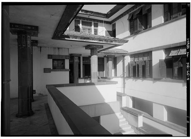 Photo:Giorgetti House Southwest Entrance Balcony 1900s Interior Courtyard Photo:Giorgetti House Southwest Entrance Balcony 1900s Interior Courtyard