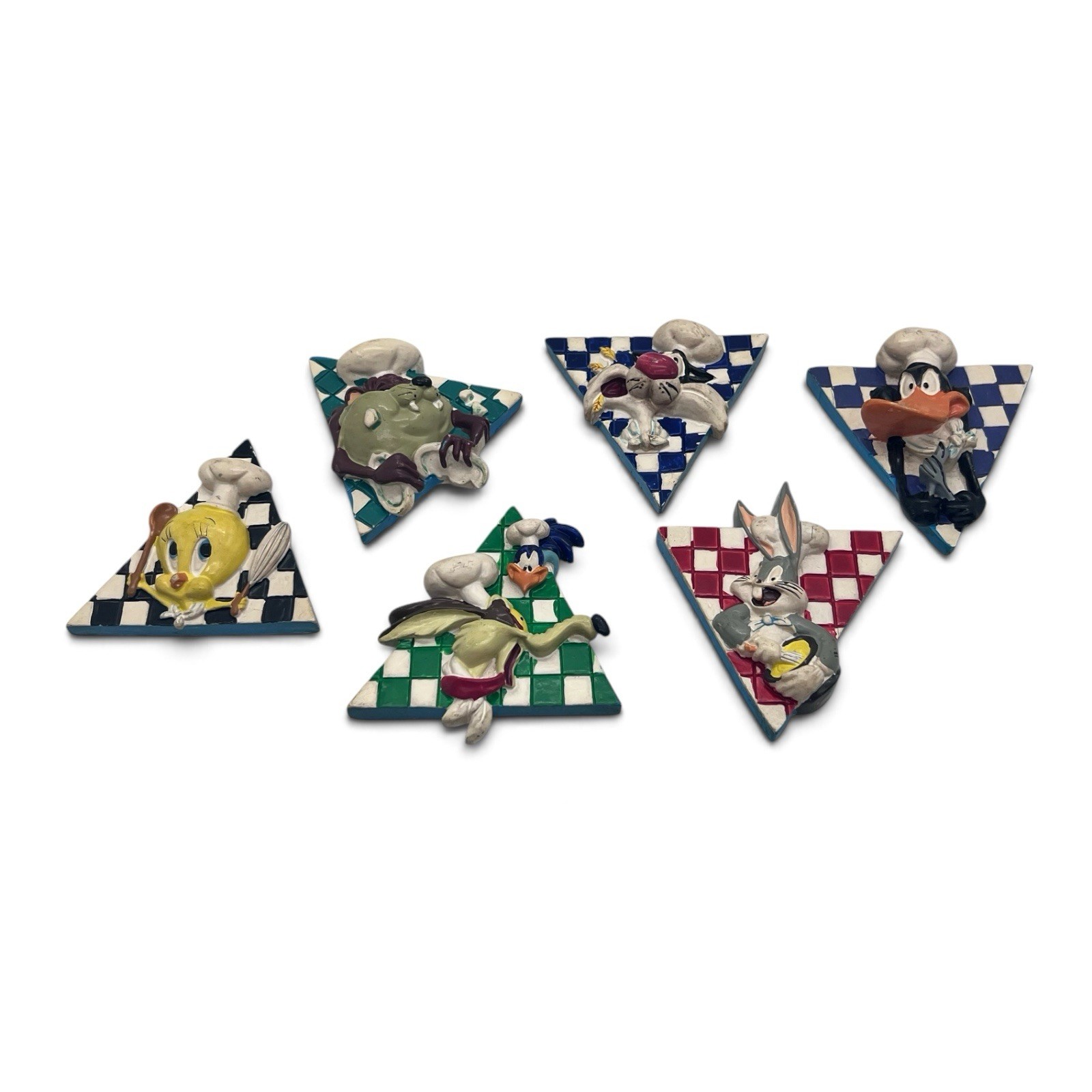 Vintage Warner Bros 1994 Looney Tunes Set of 6 Triangle Fridge Magnets 3906 Vintage Warner Bros 1994 Looney Tunes Set of 6 Triangle Fridge Magnets 3906