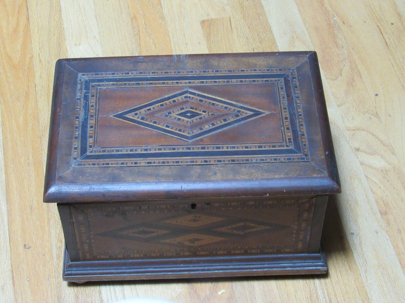 Antique English Tunbridge Ware Wood Inlaid Large Sewing Box Original Finish 