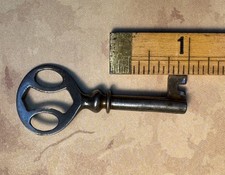 🌿 🗝️ Vintage Antique Brunswick Phonograph Cabinet Skeleton Steel Barrel Key picture