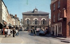 The Guildhall Carmarthen vintage postcard x172 picture