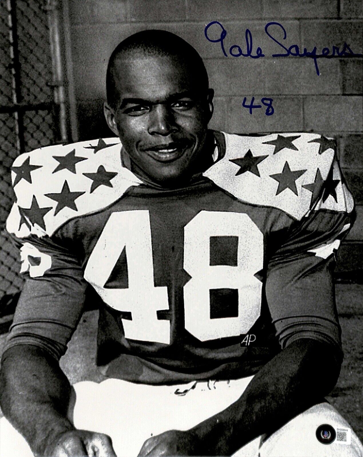 Gale Sayers College All Star Signed 11x14 Photograph BECKETT (GRAD COLLECTION)
