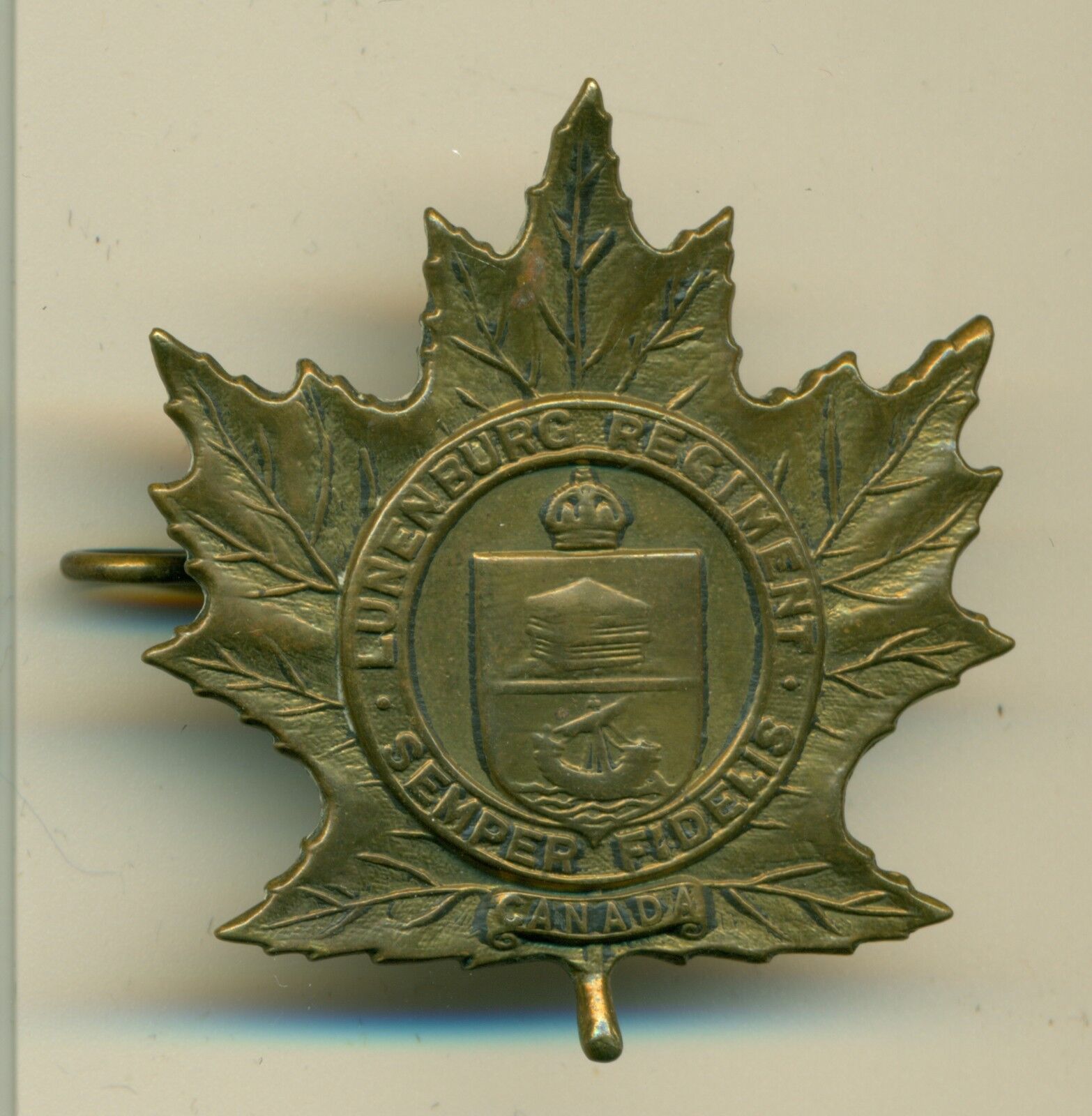 Canada Cap Badge 1920s M112 Lunenburg Reg Scully Montreal