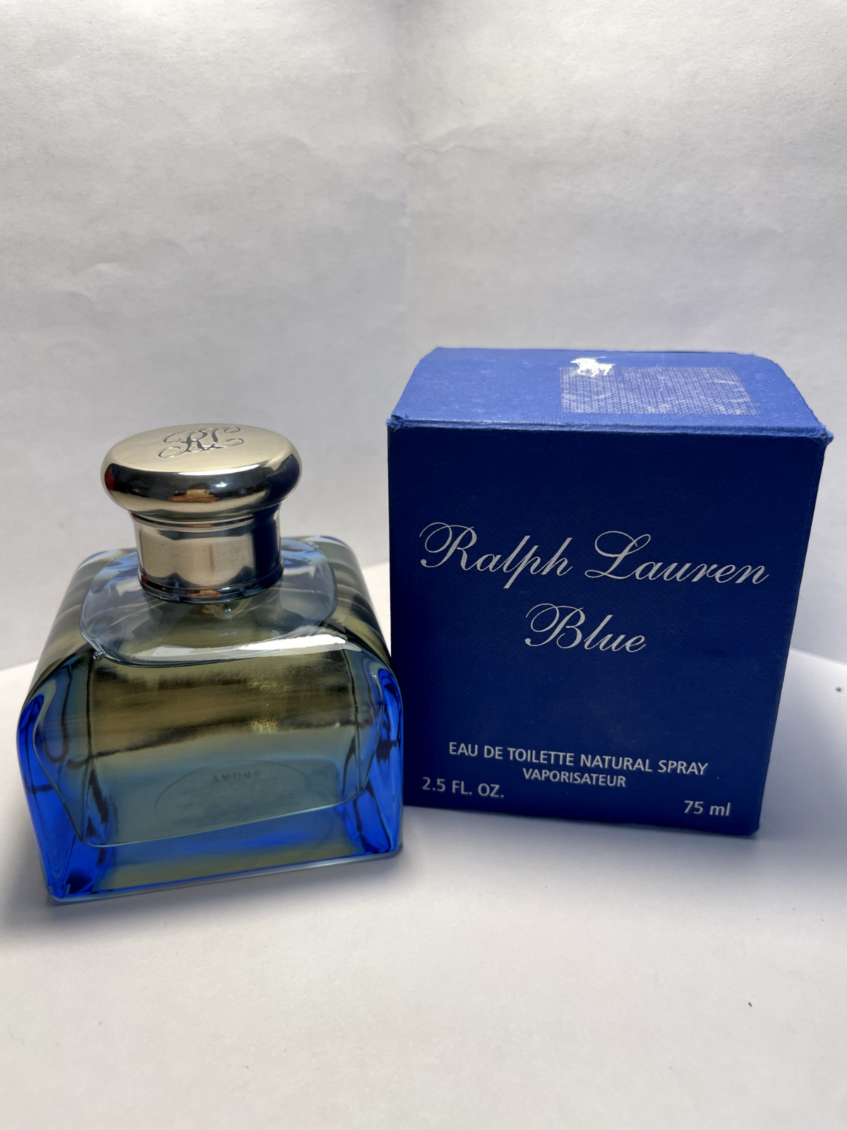 Ralph Lauren BLUE Women's Eau De Toilette Spray 2.5 fl.oz 75 ml *first formula* Ralph Lauren BLUE Women's Eau De Toilette Spray 2.5 fl.oz 75 ml *first formula*