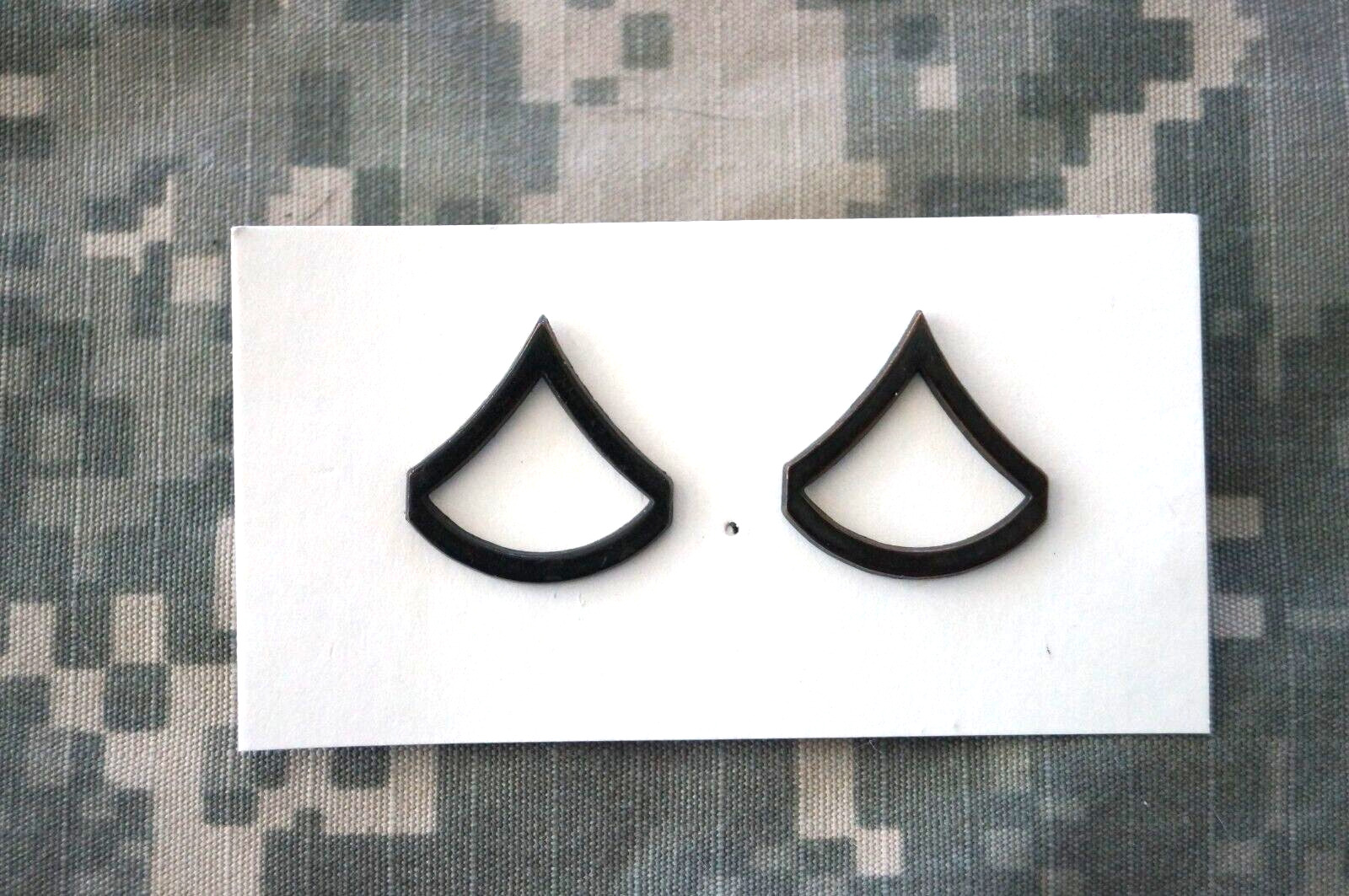US Army Private First Class PFC/E-3 Rank Insignia Set Subdued Metal Authentic