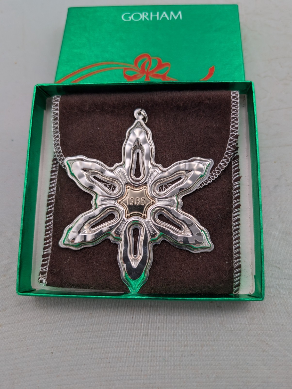 1986 Gorham Sterling Christmas Snowflake Ornament, Excellent w/box & bag