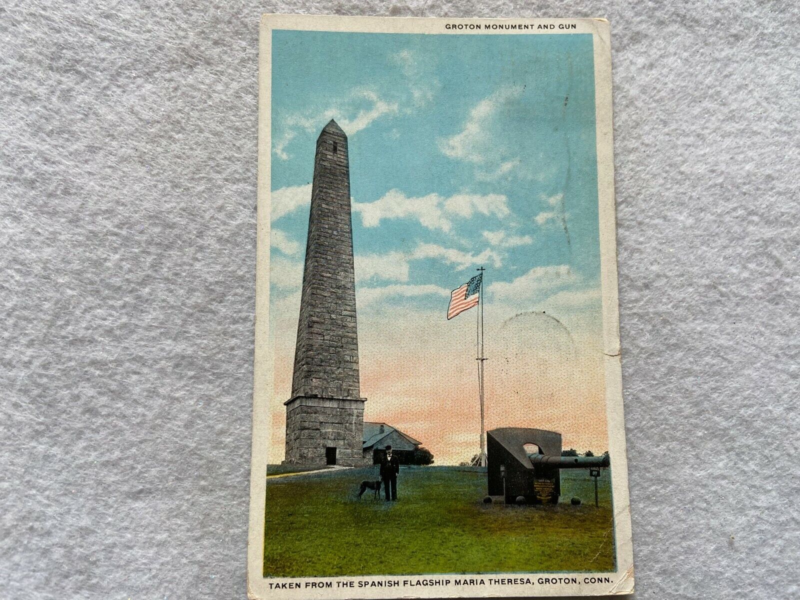 Groton Monument and Gun, Connecticut Vintage Postcard