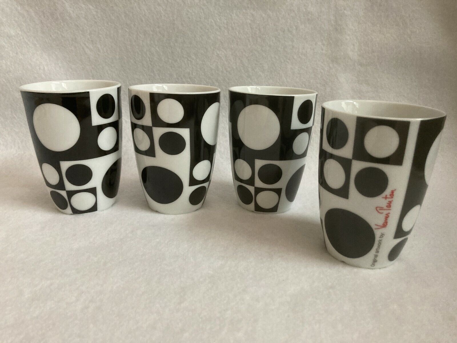 4  Verner Panton for Menu  Geometri 1 Design  Mugs / Thermo Cups