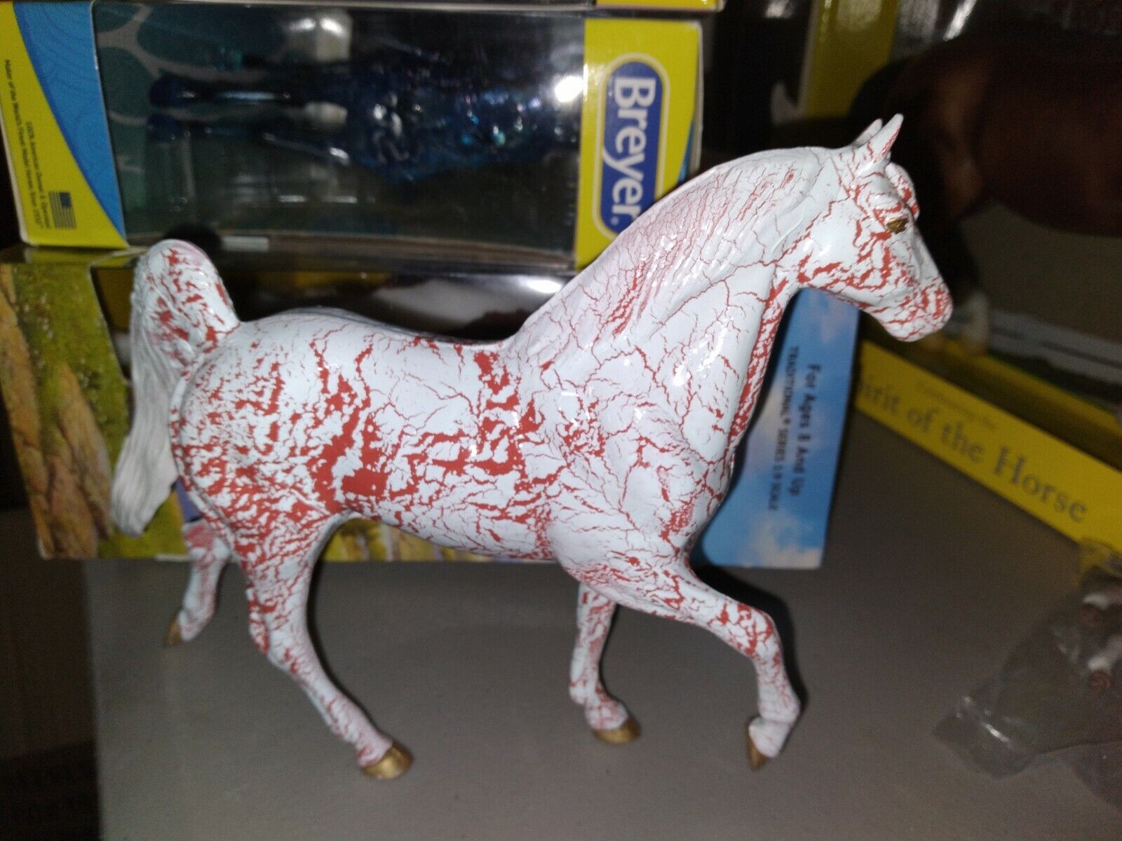 Hartland 2021 Holiday Christmas Horse like Breyer red