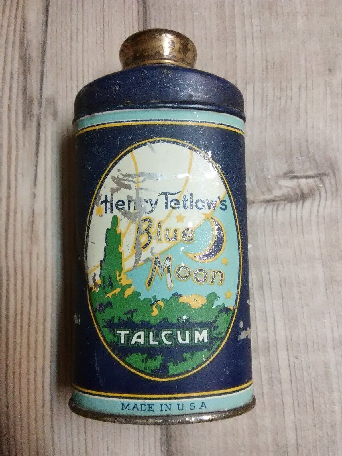 Vintage Henry Tetlow\'s Blue Moon talcum powder tin - has wear on finish
