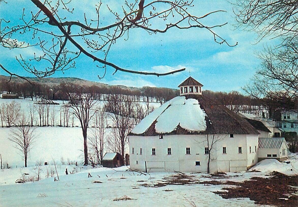 Postcard Old Round Barn, Waitsfield, Vermont
