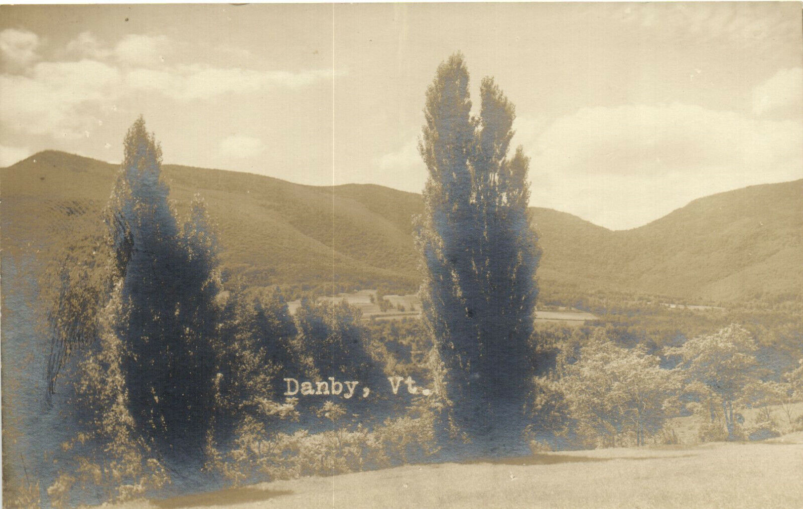 PC US, VT, DANBY, Vintage REAL PHOTO Postcard (b29586)