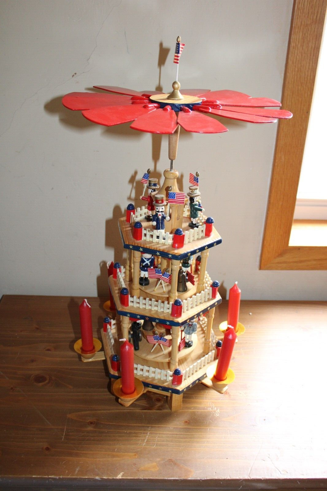 1994 Lillian Vernon Patriotic 4th of July Candle Carousel Windmill