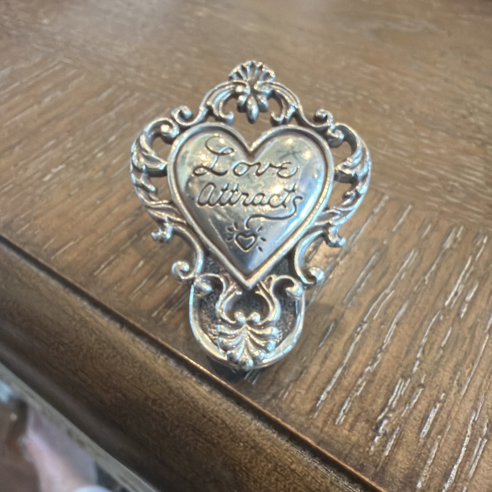 Brighton VINTAGE Love Attracts Clip Magnet **RETIRED** Brighton VINTAGE Love Attracts Clip Magnet **RETIRED**