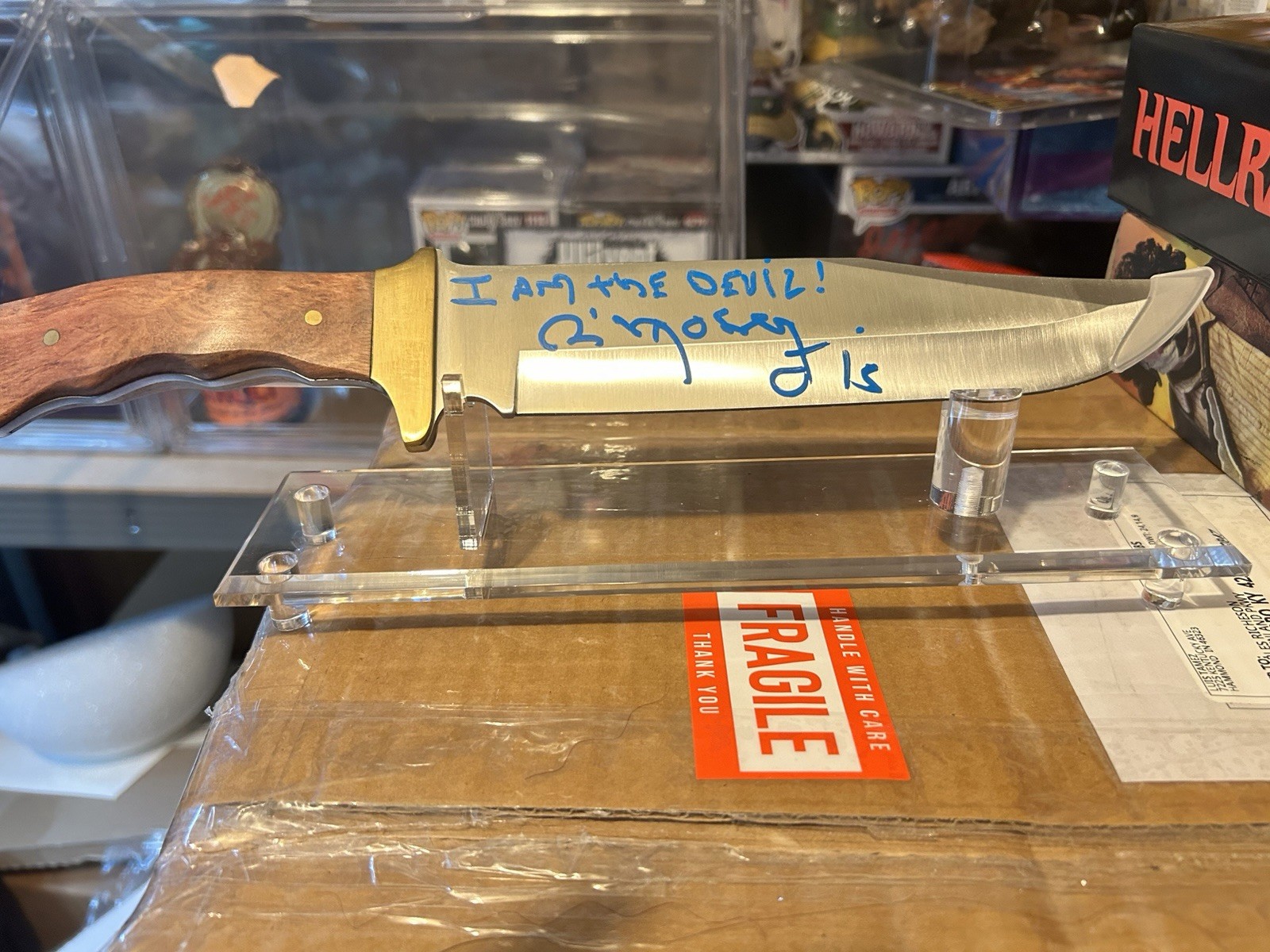 Buck Knife Signed By Bill Moseley With Beckett Buck Knife Signed By Bill Moseley With Beckett