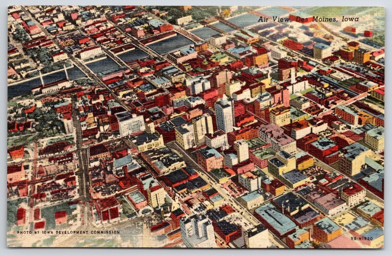 Vintage Postcard Aerial View Rooftops Buildings River in Des Moines Iowa IA