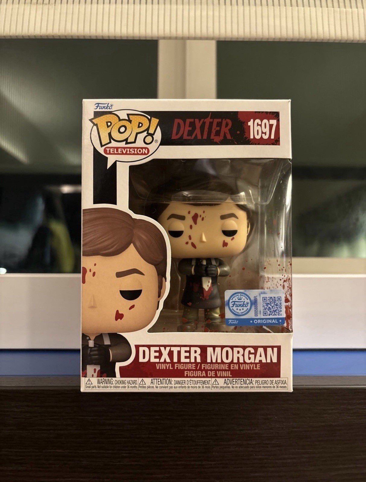 Funko Pop Vinyl: Dexter - Dexter Morgan (Bloody) - Funko (Exclusive) #1697 Funko Pop Vinyl: Dexter - Dexter Morgan (Bloody) - Funko (Exclusive) #1697
