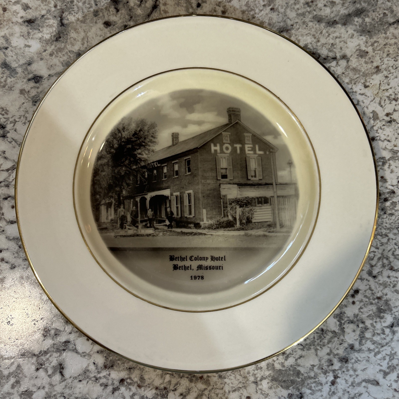 Bethel Colony Hotel Bethel, Missouri Plate 1978 Bethel Colony Hotel Bethel, Missouri Plate 1978