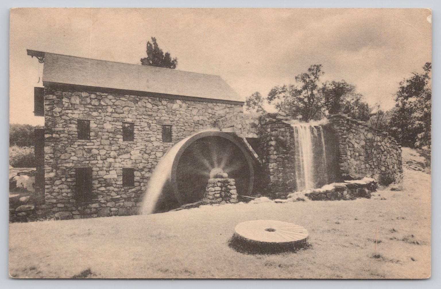 Wayside Inn Grist Mill South Sudbury MA 1934 Postcard Albertype Co. Wayside Inn Grist Mill South Sudbury MA 1934 Postcard Albertype Co.