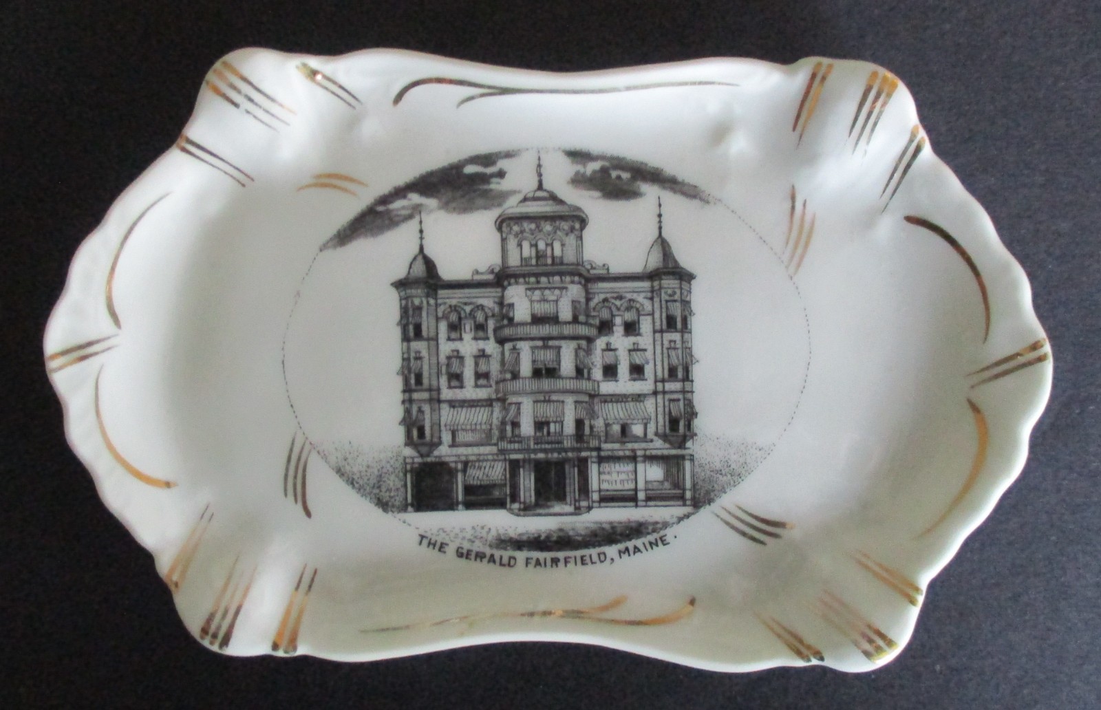 Early 20th Century Souvenir Porcelain Pin Dish The Gerald Fairfield Maine Early 20th Century Souvenir Porcelain Pin Dish The Gerald Fairfield Maine