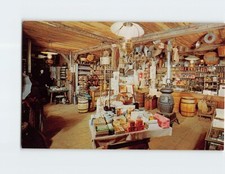 Postcard The Silversmith Country Store, Yankee Silversmith Inn, Wallingford, CT picture