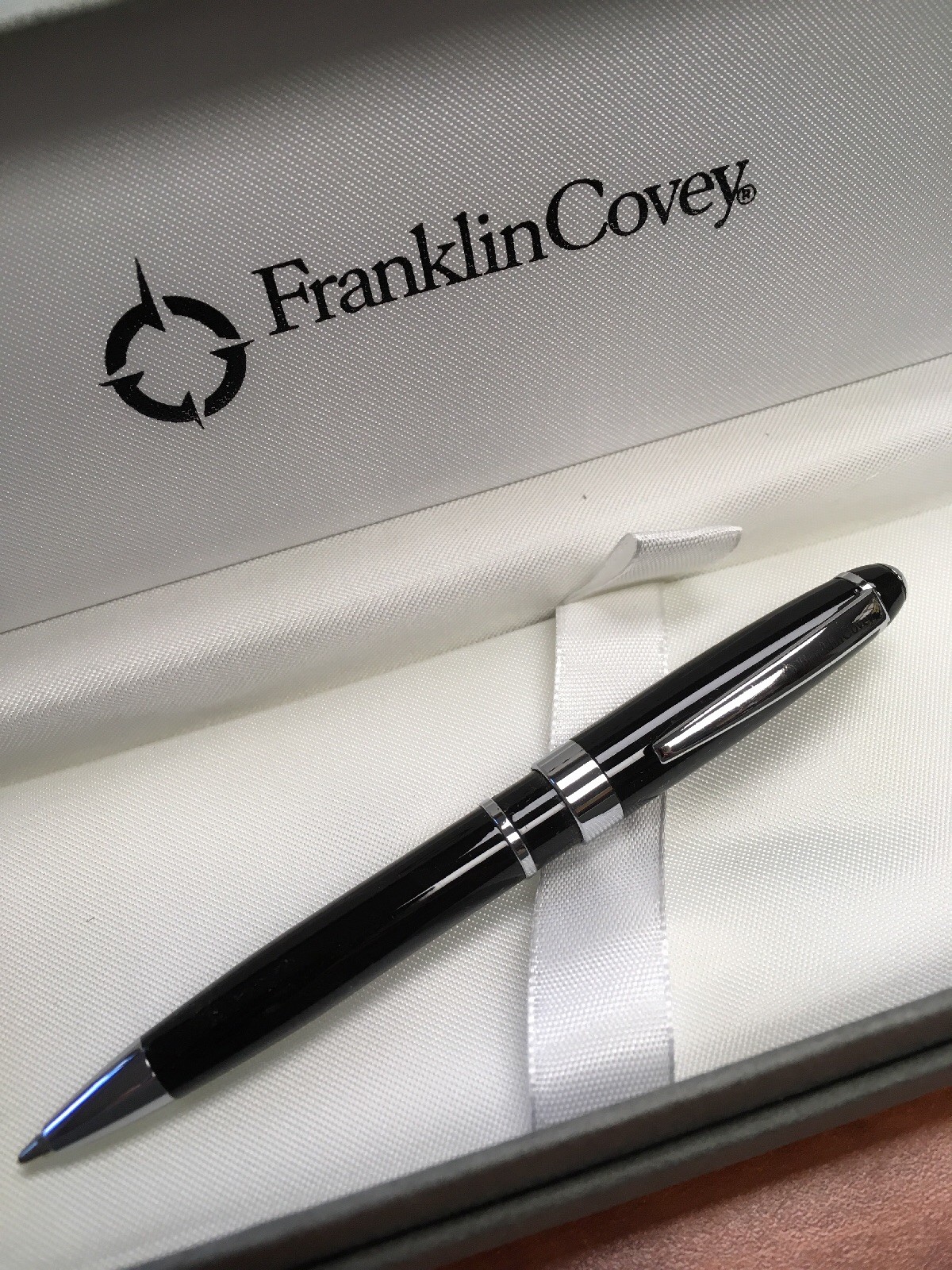 Franklin Covey Bristol MINI Black Lacquer Ballpoint Pen Franklin Covey Bristol MINI Black Lacquer Ballpoint Pen