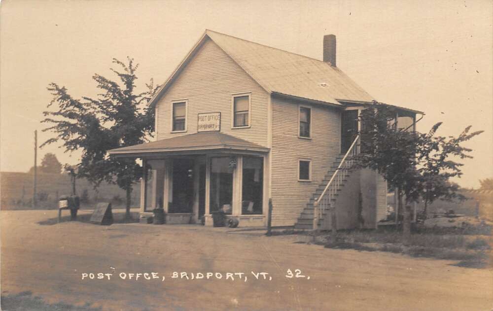 Bridport Vermont Post Office Real Photo Vintage Postcard AA73737 Bridport Vermont Post Office Real Photo Vintage Postcard AA73737