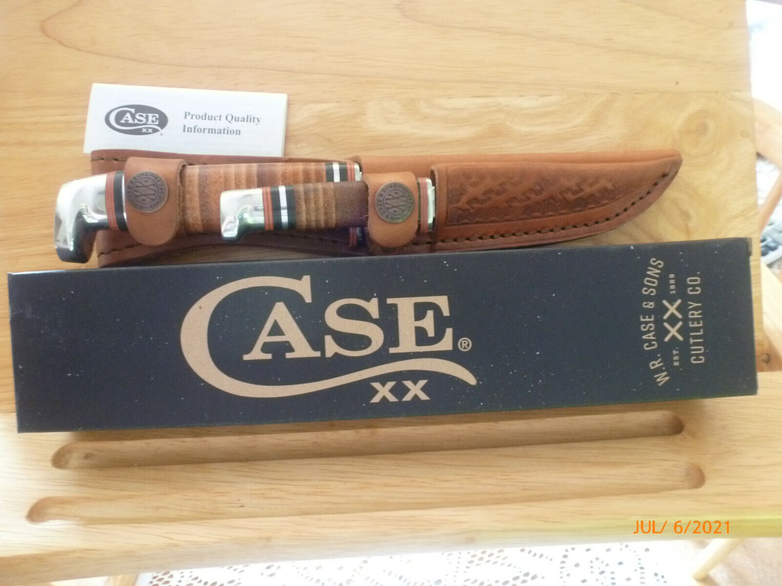 Case XX CA-372 Twin Finn 2-Piece Hunting Knife Set With Leather Sheath - New
