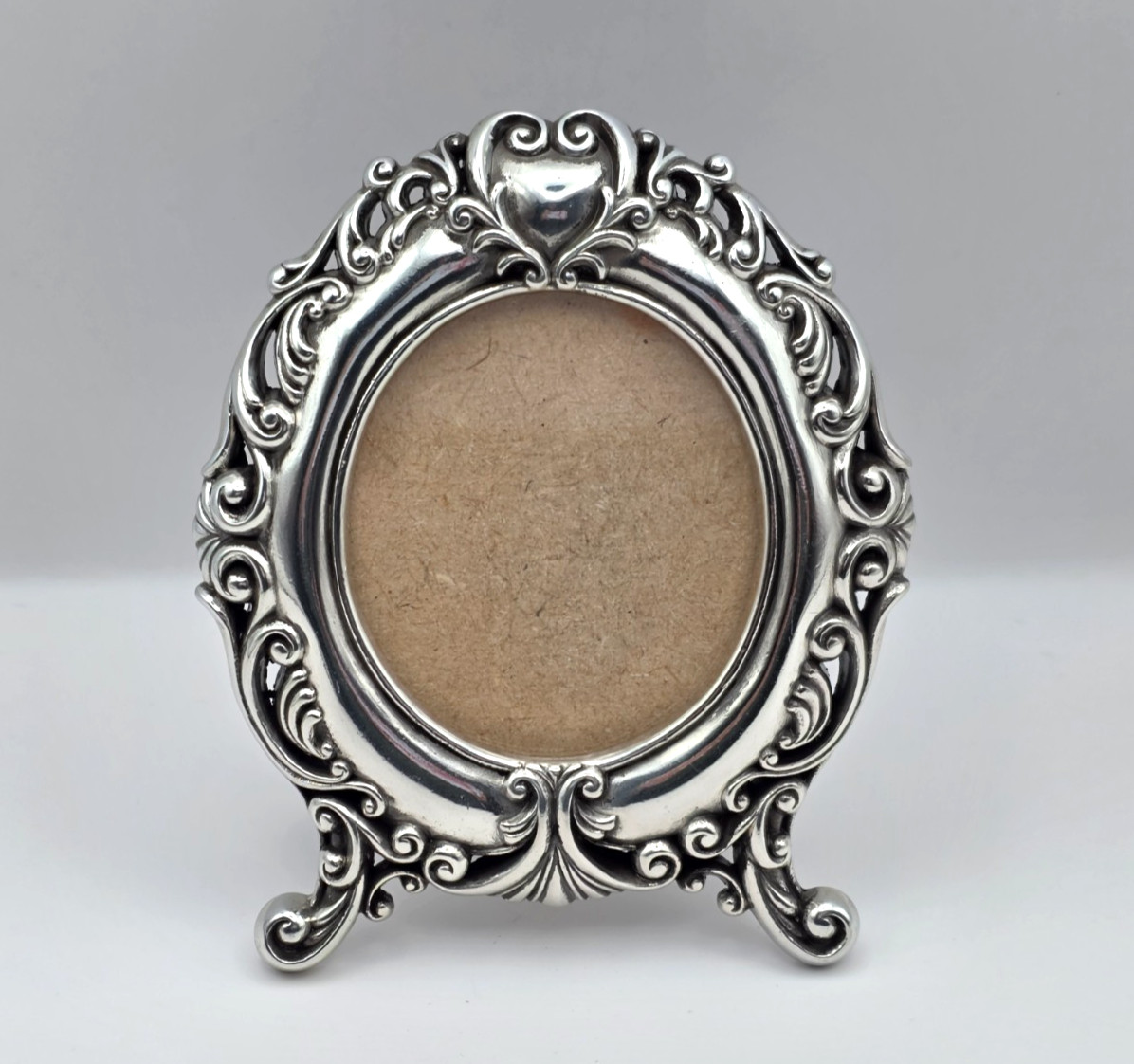 Brighton Picture Frame Oval Silver Tone Holds Small Photo Brighton Picture Frame Oval Silver Tone Holds Small Photo