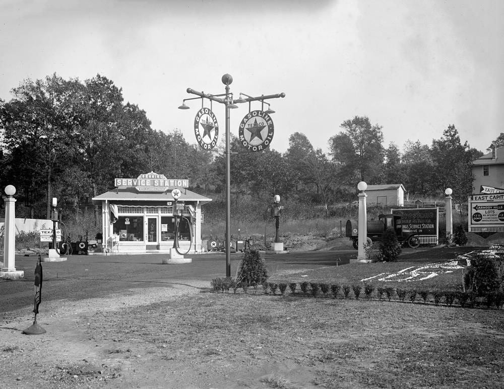 1925 Benning Service/ Gas Station Old Photo 8.5\