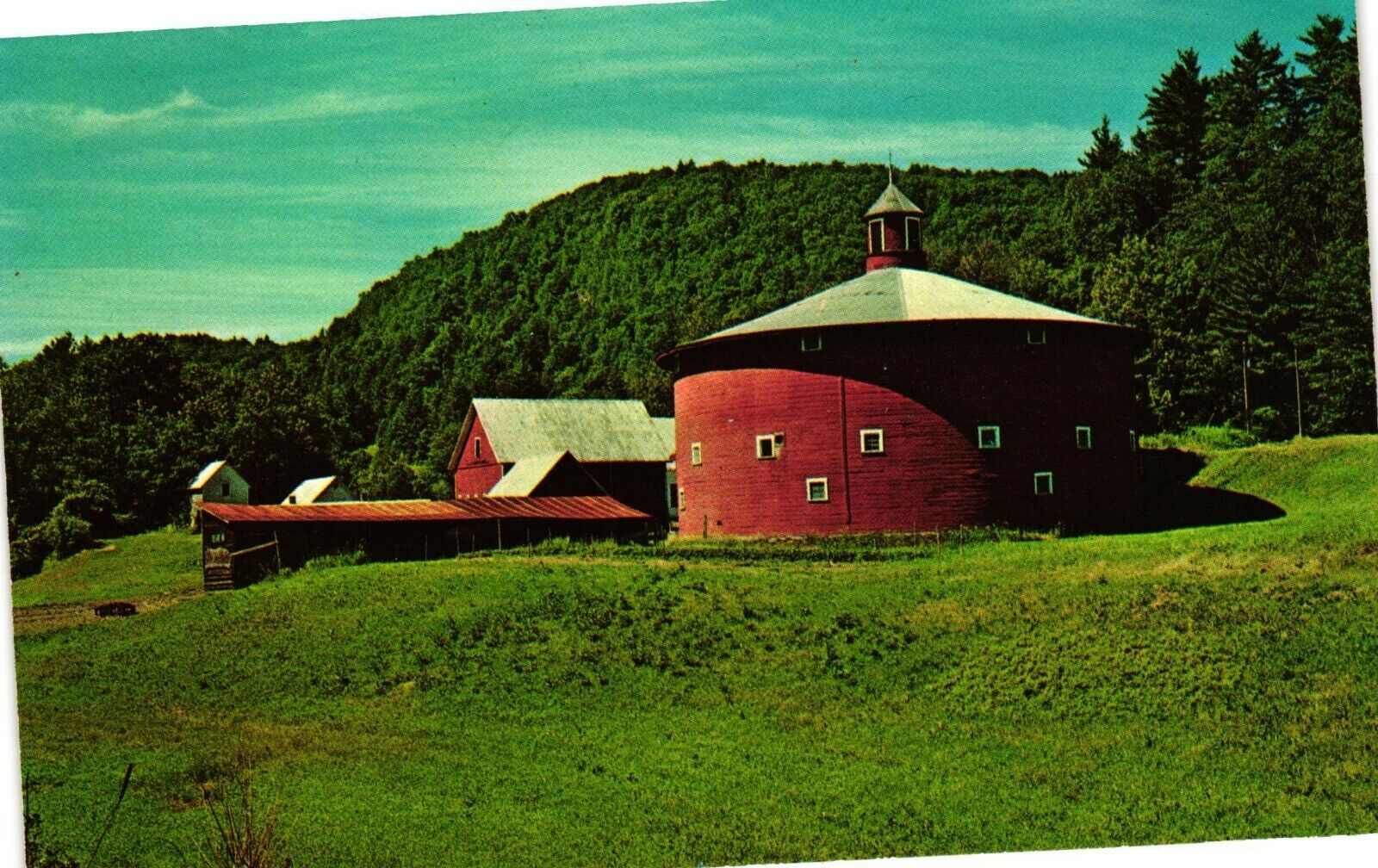 Vintage Postcard - Round Barn On Moore Farm East Barnet Vermont VT #10308