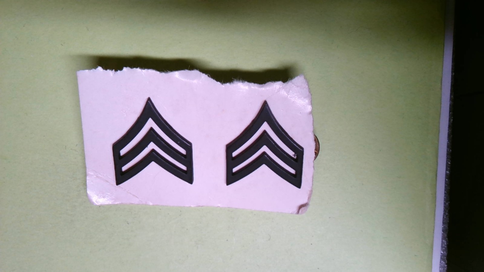 MILITARY INSIGNIA SUBDUED PIN ON RANK SET OF 2 E-5 SERGEANT BLACK METAL
