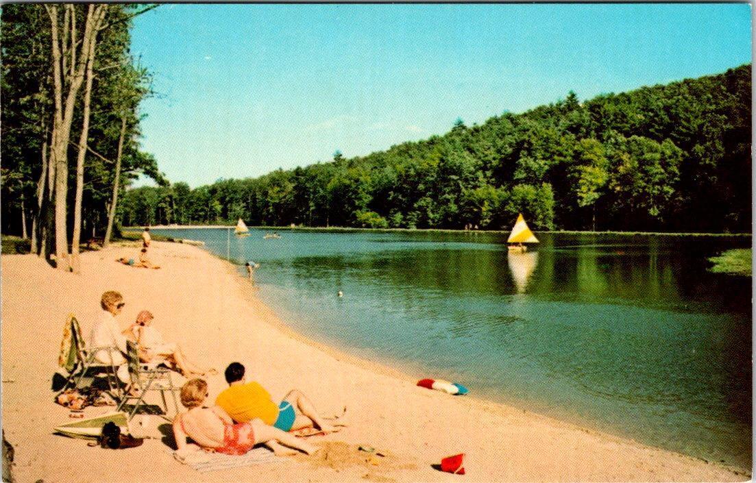 Bartonsville, PA Pennsylvania  BARTON GLEN LAKE  Family~Beach~Sailboat  Postcard