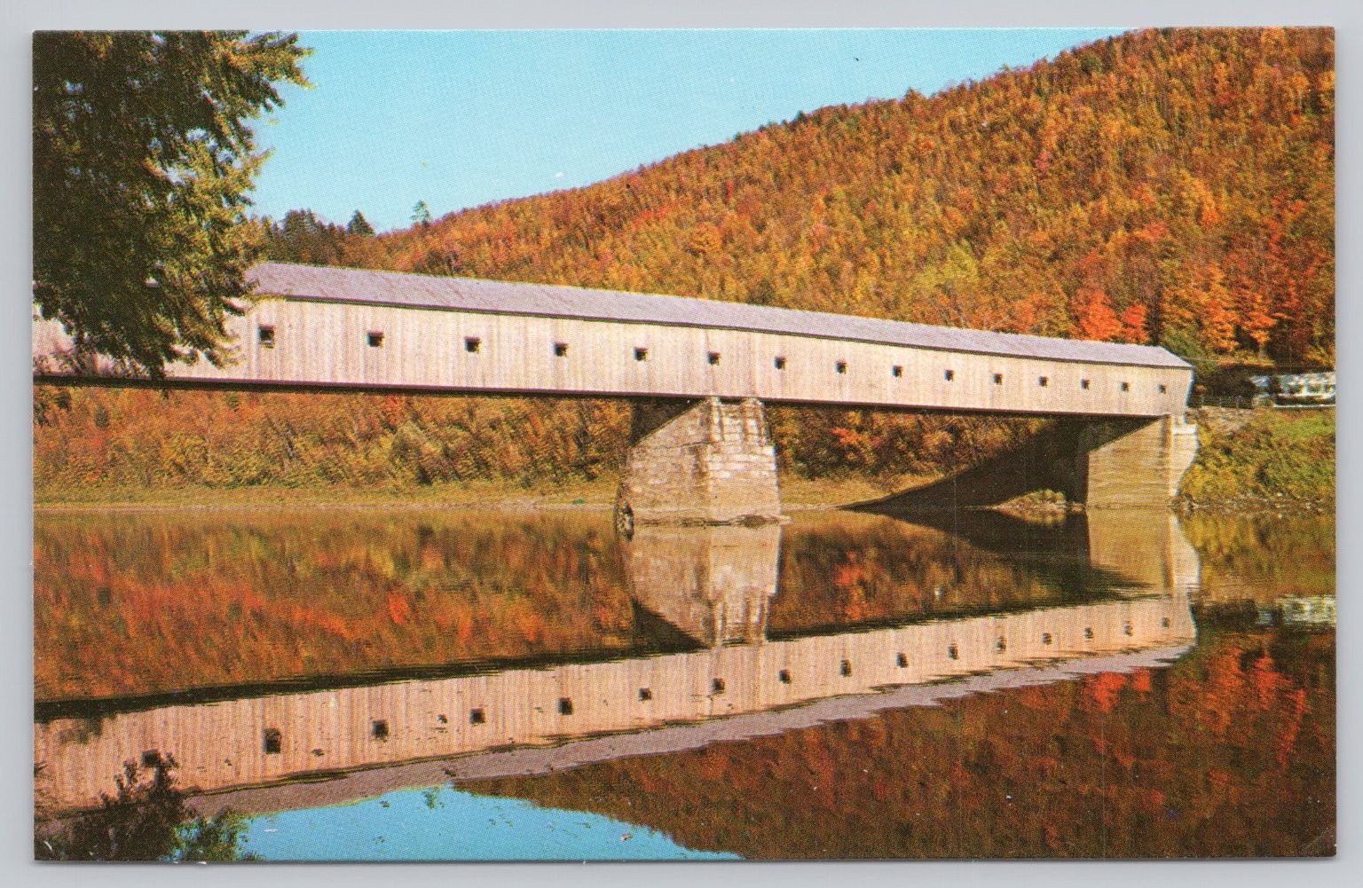 Windsor-Cornish Covered Bridge VT NH Autumn Foliage Plastichrome Postcard Windsor-Cornish Covered Bridge VT NH Autumn Foliage Plastichrome Postcard