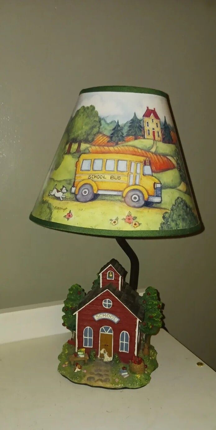 Susan Winget Schoolhouse Lamp 2006 14 Inch Great Condition