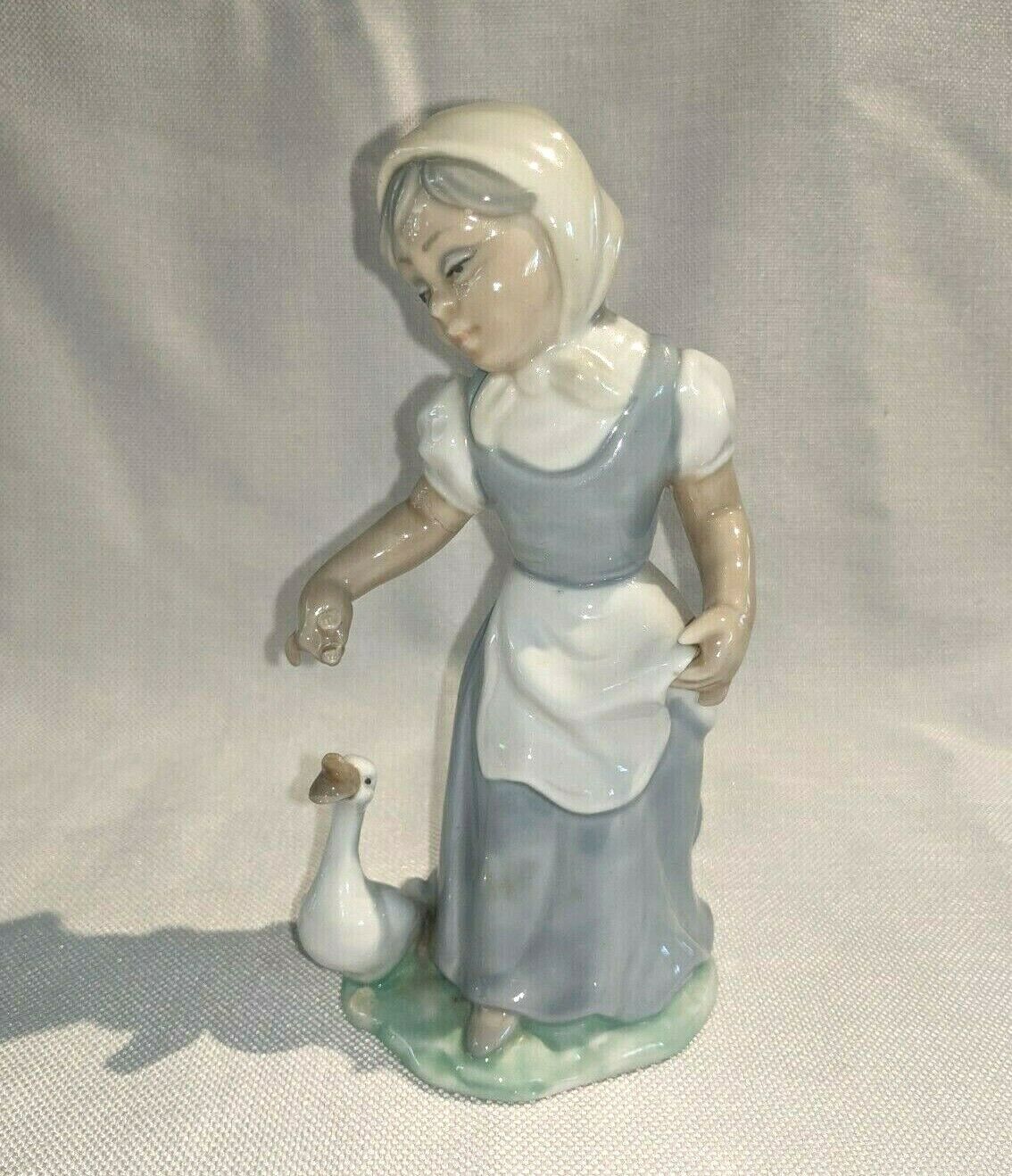 Tengra Hand Made in Spain Valencia Porcelain Figurine Girl Feeding Goose 7\