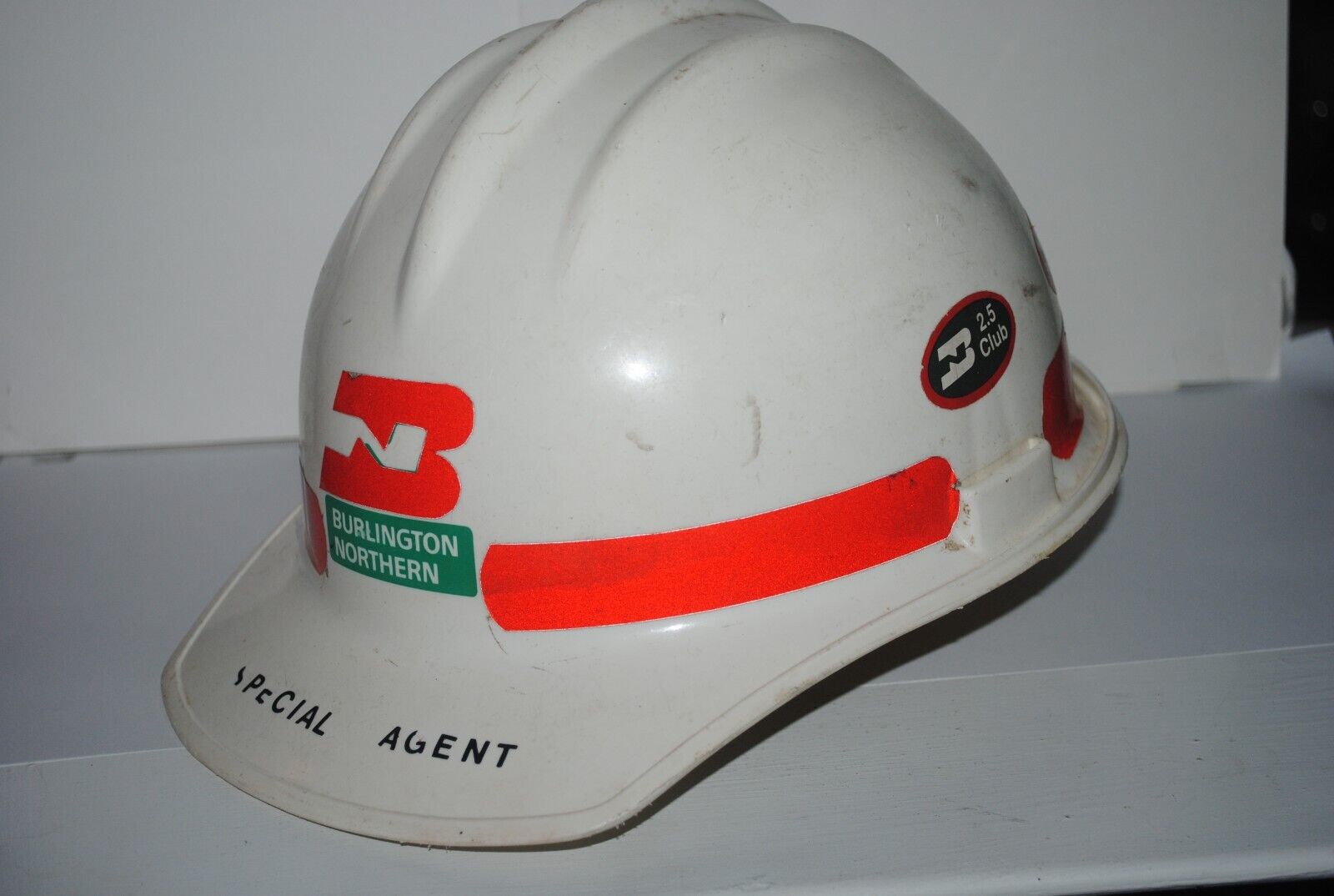 Burlington Northern Railroad white hard hat, SPECIAL AGENT, used, excellent